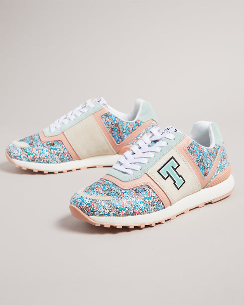 <P>Flirty Texture Retro Trainer</P>